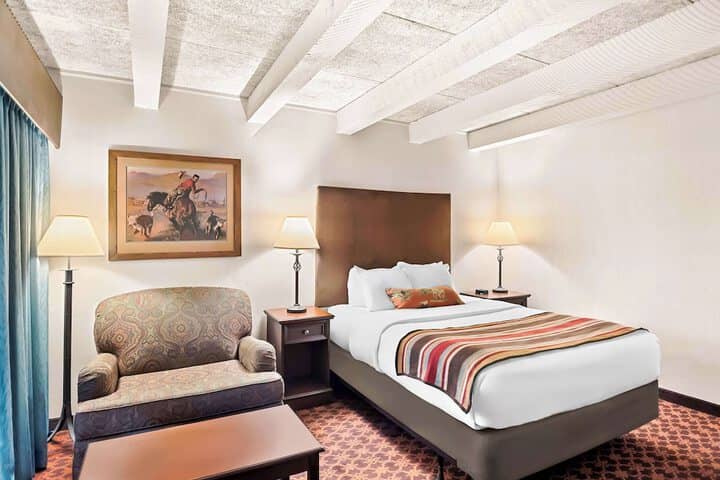 Room 19 of 43